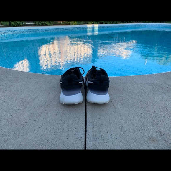 RARE FIND- Nike Roche Ombré - Picture 3 of 8